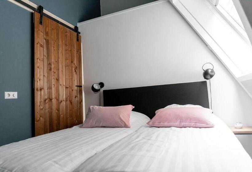 اتاق لوکس چهار تخته, 1001 Nights Boutique Lofts