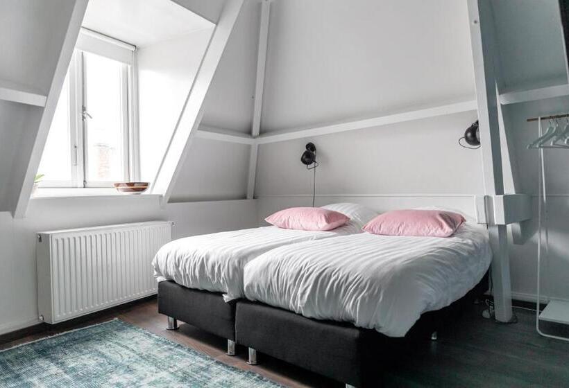 اتاق لوکس چهار تخته, 1001 Nights Boutique Lofts