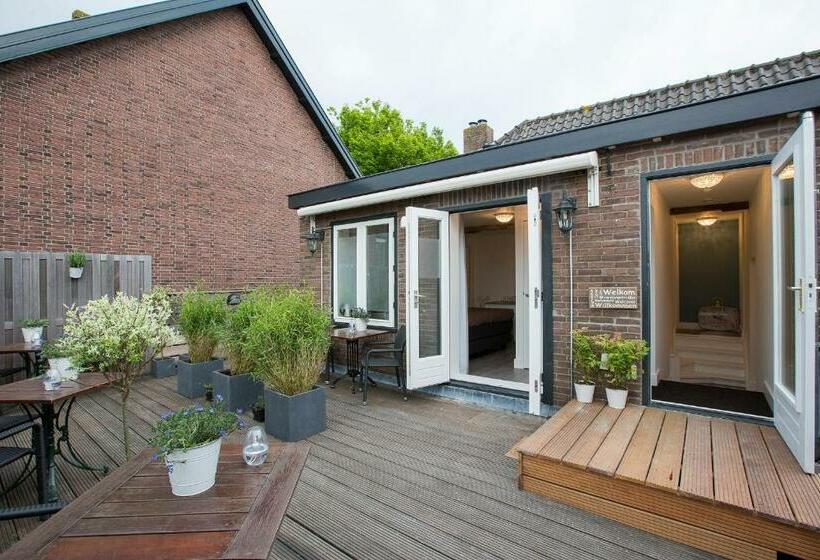 اتاق استاندارد با بالکن, Bed & Breakfast De Vier Seizoenen