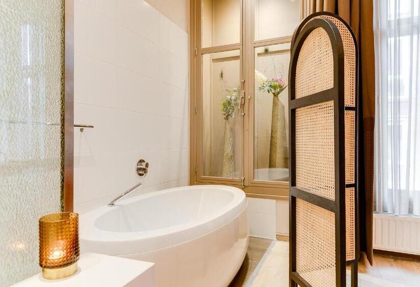 سوییت اجرایی, Brasss Hotel Suites