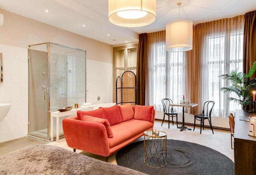 سوییت اجرایی, Brasss Hotel Suites