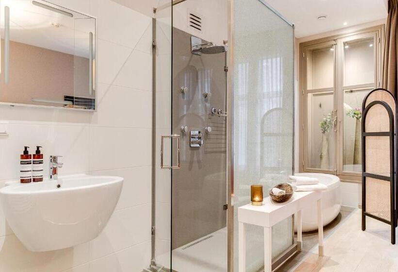 سوییت اجرایی, Brasss Hotel Suites
