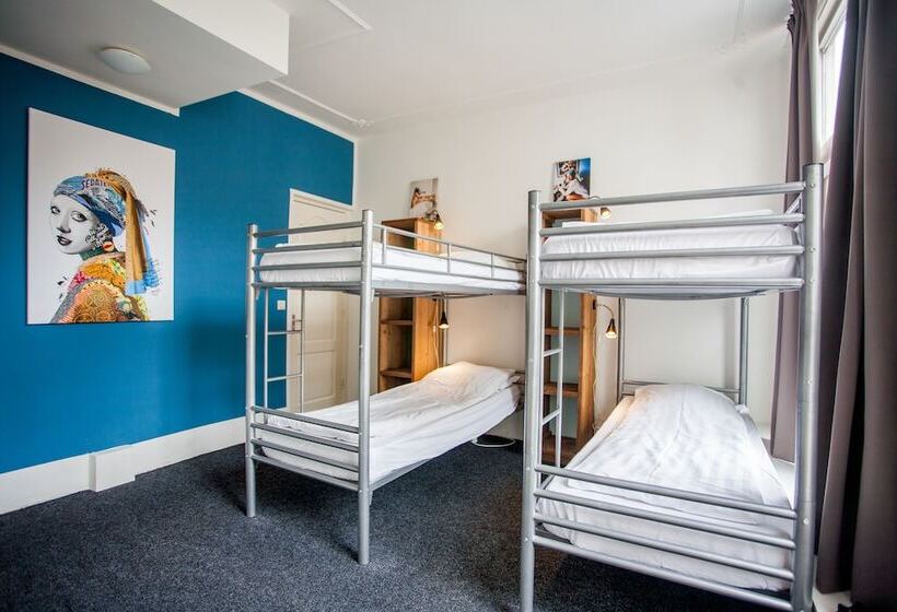 تختخواب در اتاق مشترک, Hostel Delft