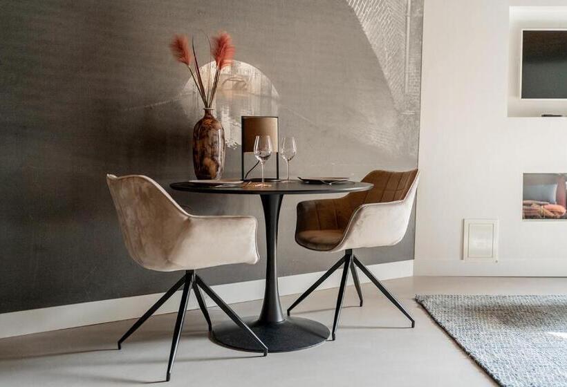 スタンダードスタジオ, Bossche Suites No2   Verwersstraat
