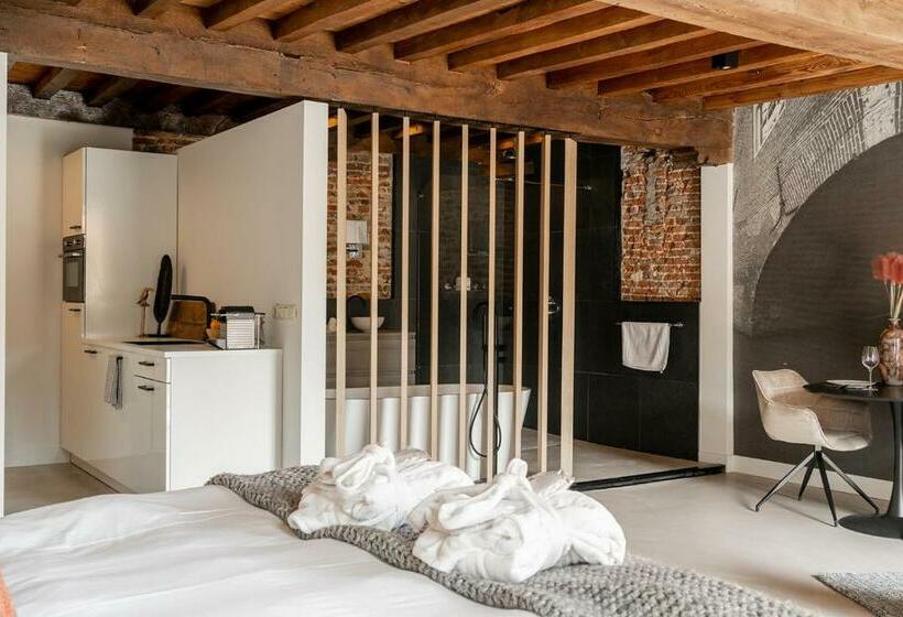 スタンダードスタジオ, Bossche Suites No2   Verwersstraat