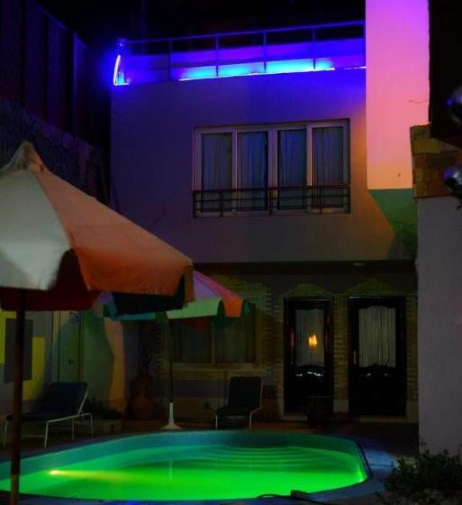 اتاق استاندارد با سرویس بهداشتی مشترک, Hoppa Guest House