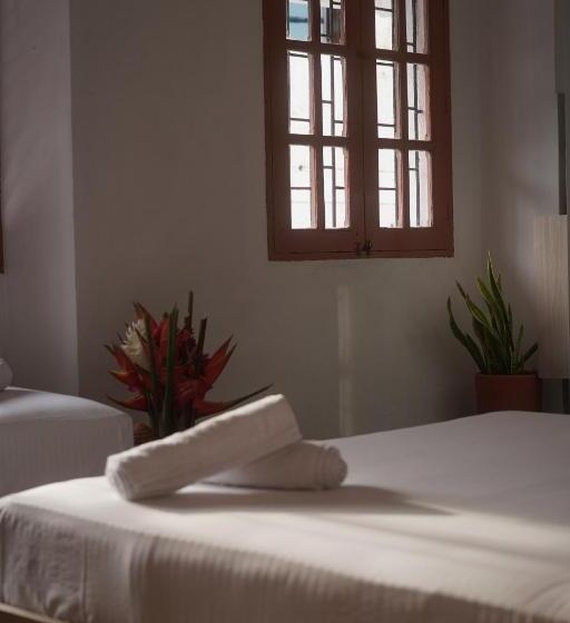 اتاق استاندارد سه نفره, Casablanca Hotel   Centro Histórico