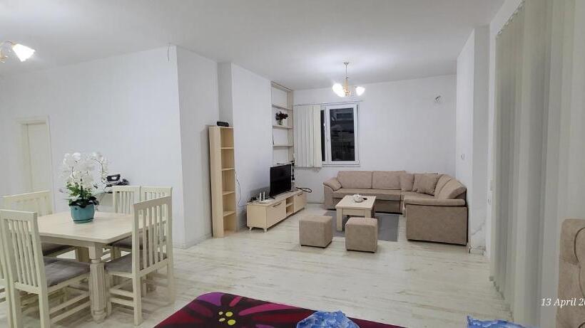 آپارتمان 1 خوابه, J&m Rooms