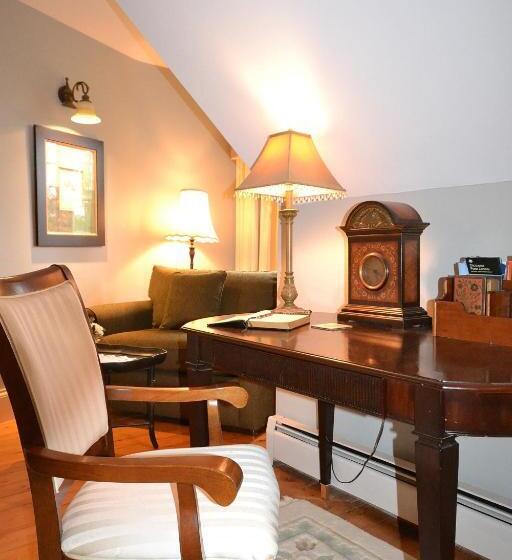 سوییت, Briarwood Bed & Breakfast