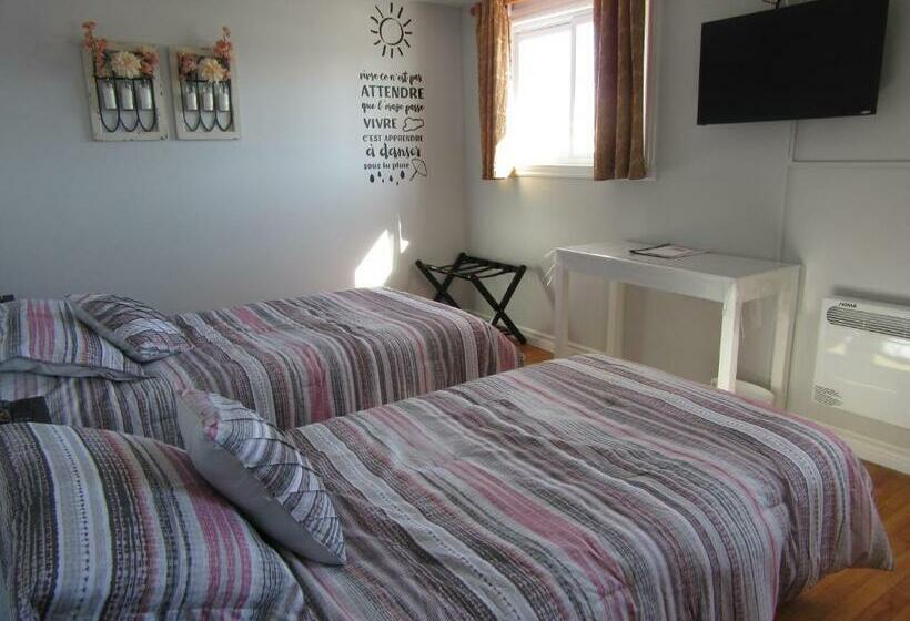 اتاق استاندارد, Hostellerie Du Suroît