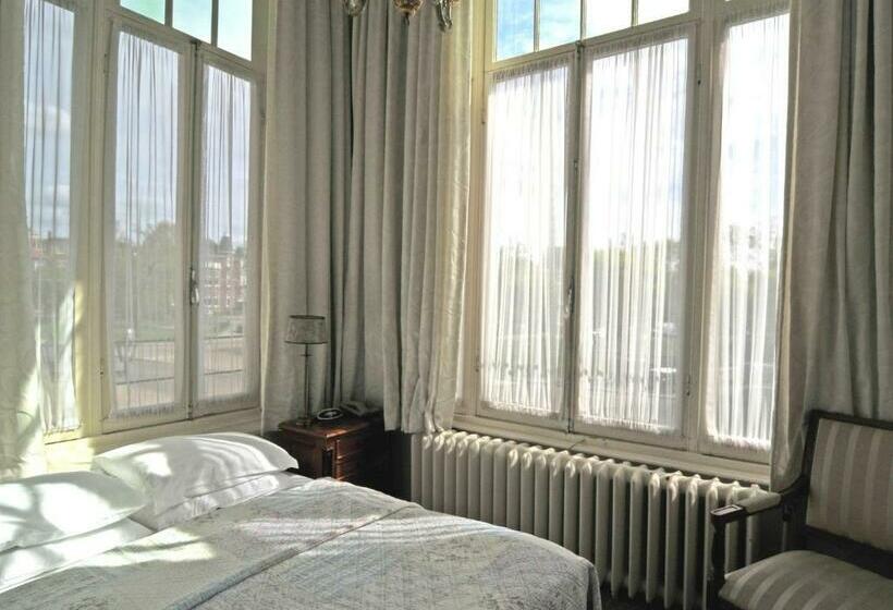 اتاق لوکس, Molendal