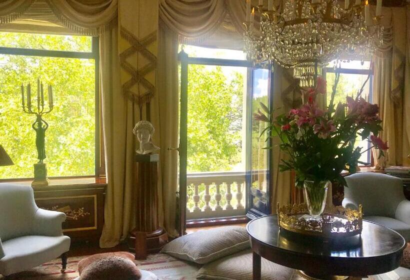 سوییت, Park Mansion