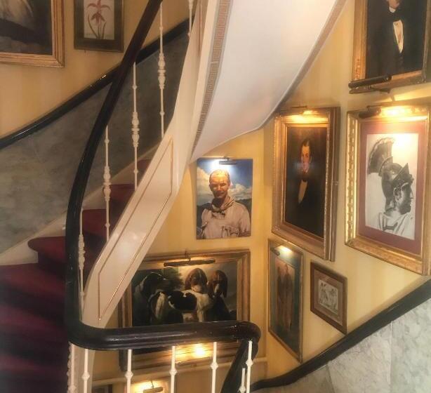 سوییت, Park Mansion
