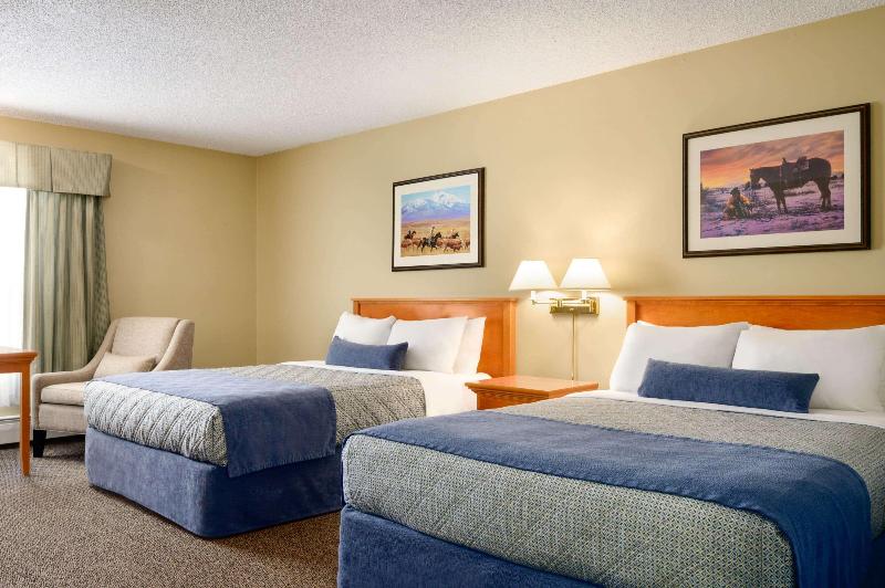 اتاق استاندارد با تخت دو نفره بزرگ, Travelodge By Wyndham Edson