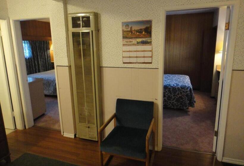 آپارتمان 2 خوابه, Airport Inn