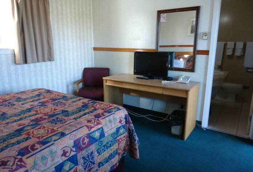 اتاق استاندارد, Kingsway Inn