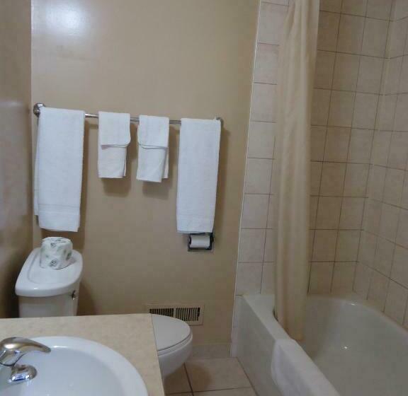 اتاق استاندارد, Kingsway Inn