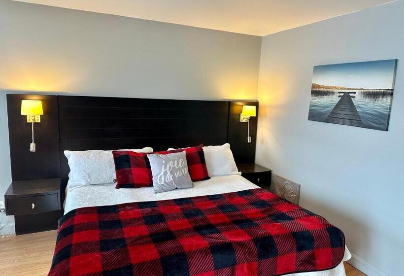 سوئیت با بالکن, Motel Le Point De Vue