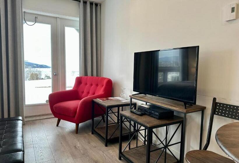 سوئیت با بالکن, Motel Le Point De Vue