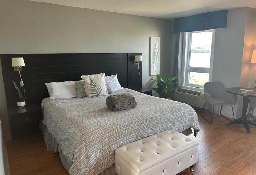 سوییت لوکس, Motel Le Point De Vue