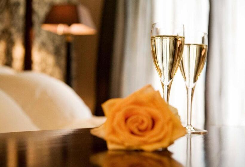 سوییت جونیور, Suitehotel Posthoorn