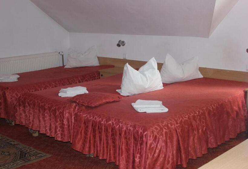 اتاق استاندارد سه نفره, Riviera Valceana