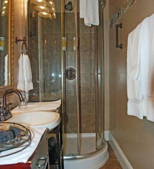 اتاق استاندارد با تخت بزرگ, Apple Tree Historic B&b
