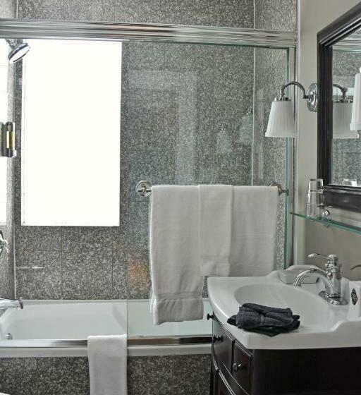 اتاق استاندارد, Apple Tree Historic B&b