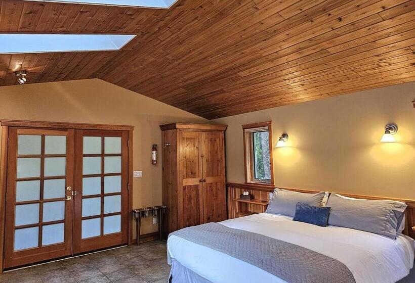 اتاق استاندارد با تخت بزرگ, Snug Harbour Inn