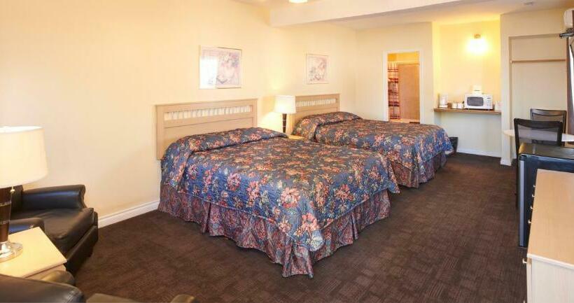 اتاق استاندارد با چشم‌انداز دریاچه, Black Sea Motel