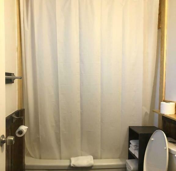 اتاق استاندارد, Greenside Motel