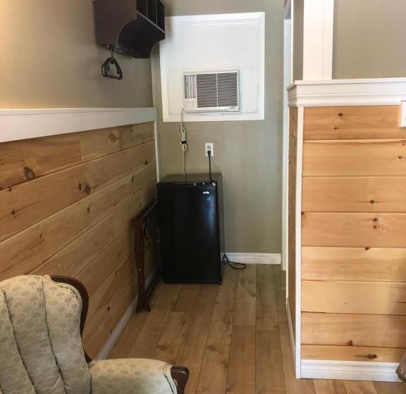 اتاق استاندارد, Greenside Motel