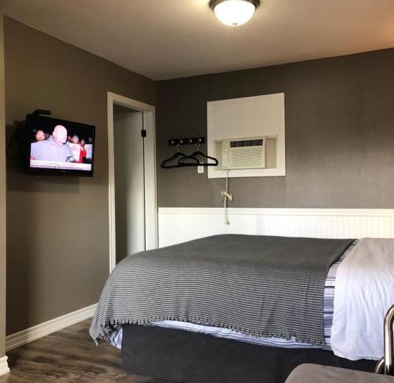 سوییت, Greenside Motel