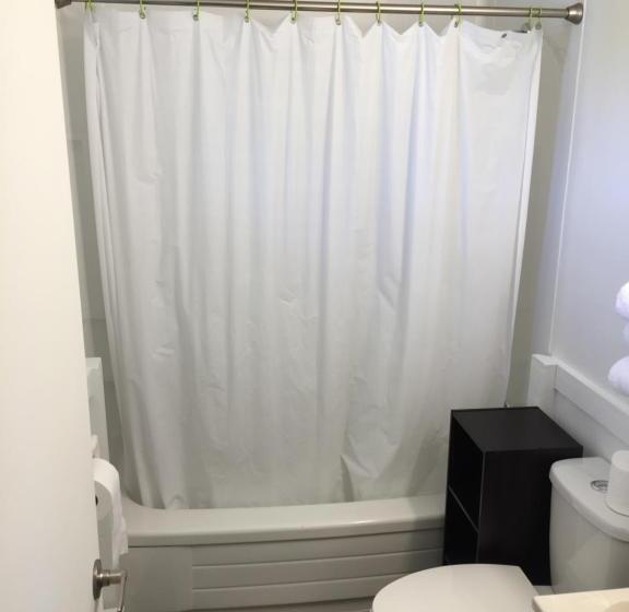اتاق استاندارد, Greenside Motel