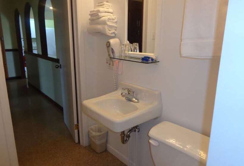اتاق خانوادگی, Happy Motel