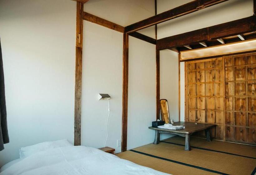 خانه 4 خوابه, Hostel Saruya