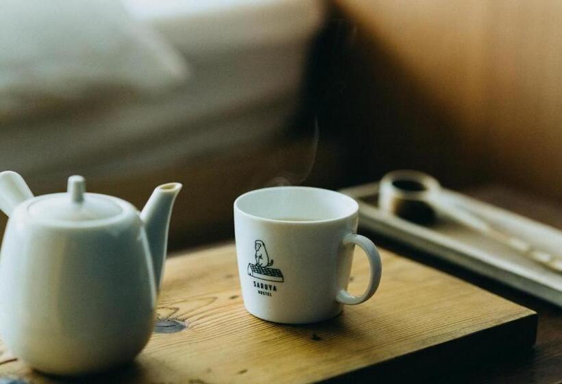 اتاق خانوادگی با سرویس بهداشتی مشترک, Hostel Saruya