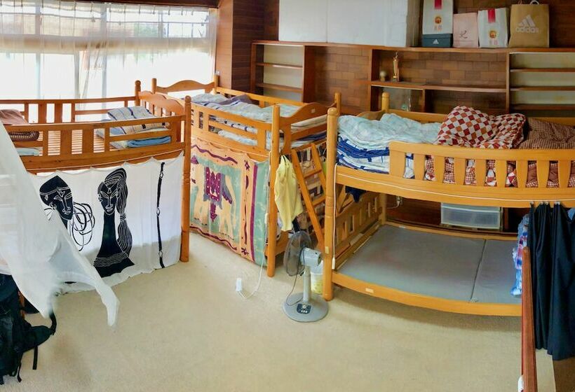 تختخواب در اتاق مشترک, Hostel Yadoari