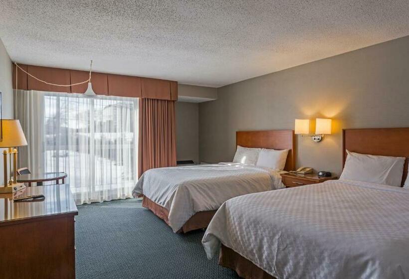 اتاق استاندارد با تخت دو نفره بزرگ, Bromont