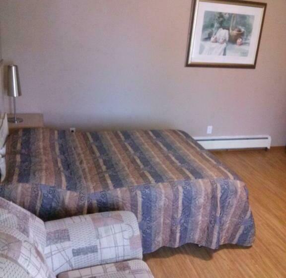 اتاق لوکس یک تخته, Moosomin Motel