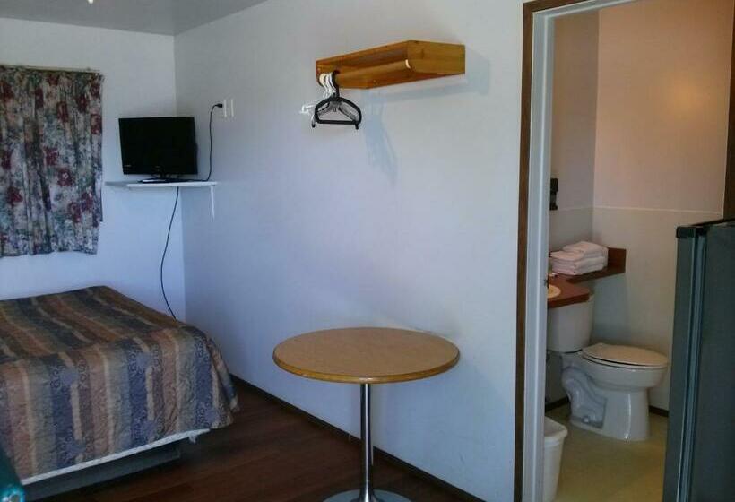 اتاق استاندارد یک نفره, Moosomin Motel