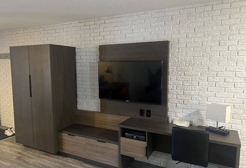 اتاق لوکس, Complexe Dix80