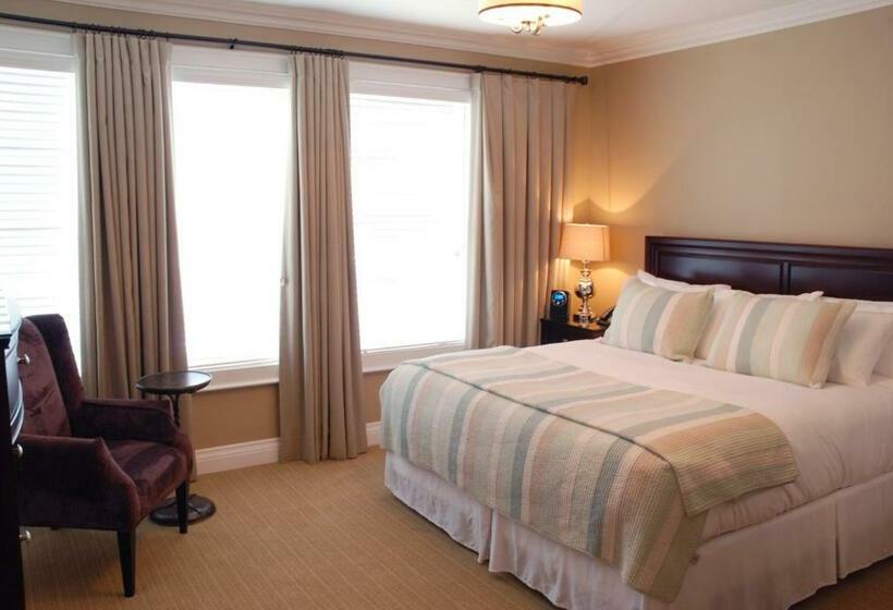 اتاق لوکس, 124 On Queen Hotel & Spa