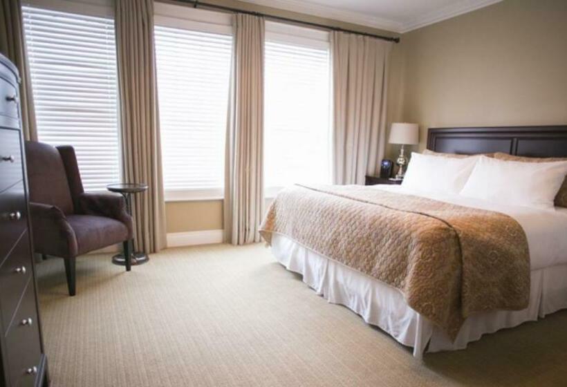 اتاق لوکس, 124 On Queen Hotel & Spa