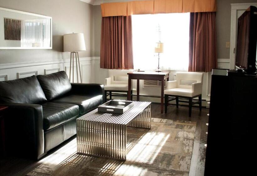 سوییت خانوادگی, Willow Bend Motel