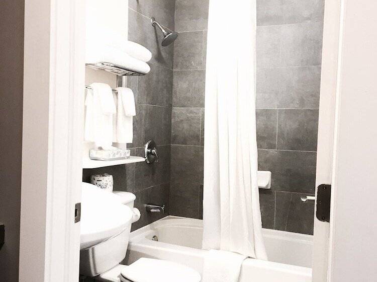 اتاق لوکس, Willow Bend Motel