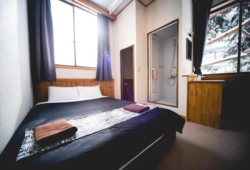 اتاق استاندارد, Hakuba Cortina Lodge