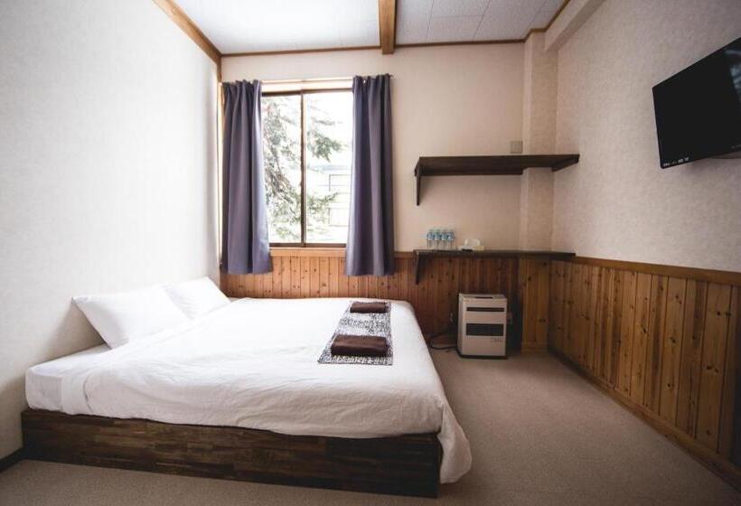 اتاق خانوادگی, Hakuba Cortina Lodge