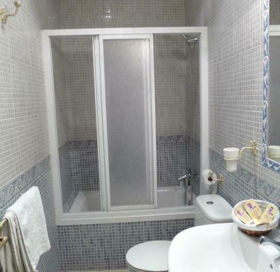 اتاق استاندارد, Hostal Virgen Del Rocio