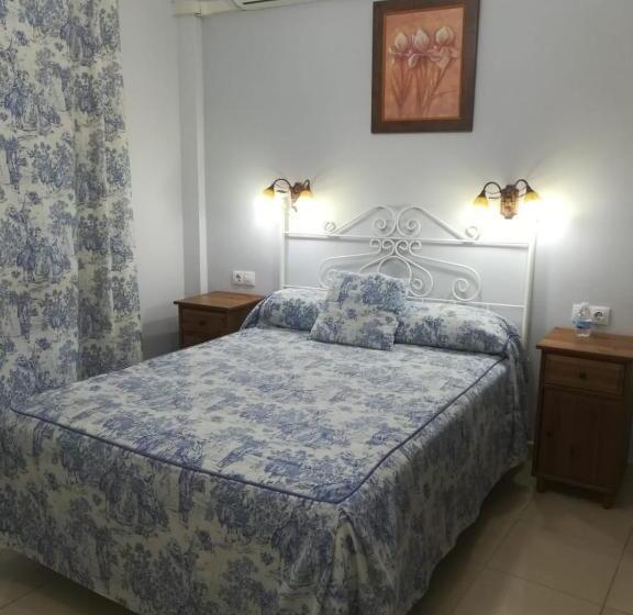 اتاق استاندارد, Hostal Virgen Del Rocio